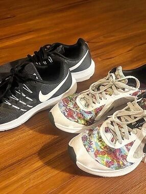 Nike Run Swift 3 Athletic Shoes Black & White US 8.5 & Multicolor US 6.5Y
